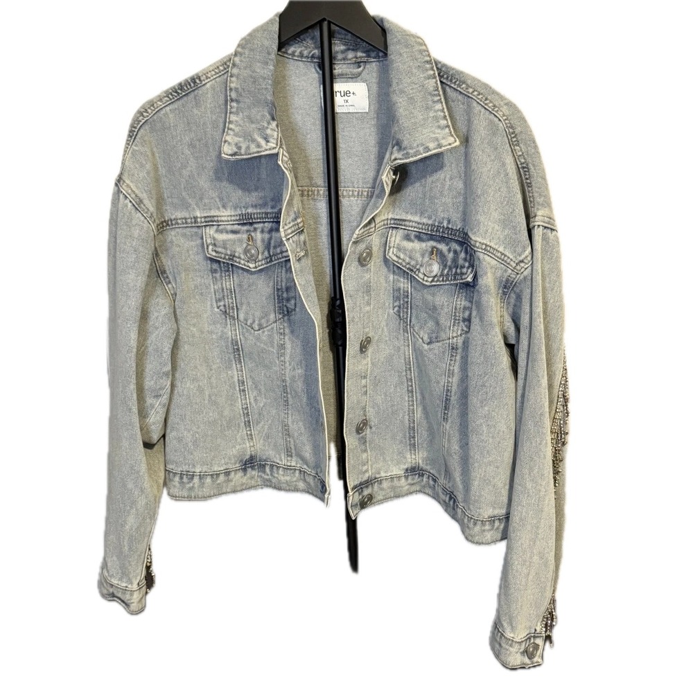 Rue+ Women's Denim Jacket 1X Light Wash Rhinestone‎ Chain Detail VGC